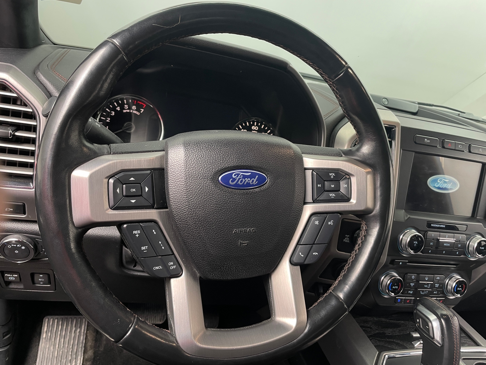 Thumbnail: 2018 Ford Econoline - 4