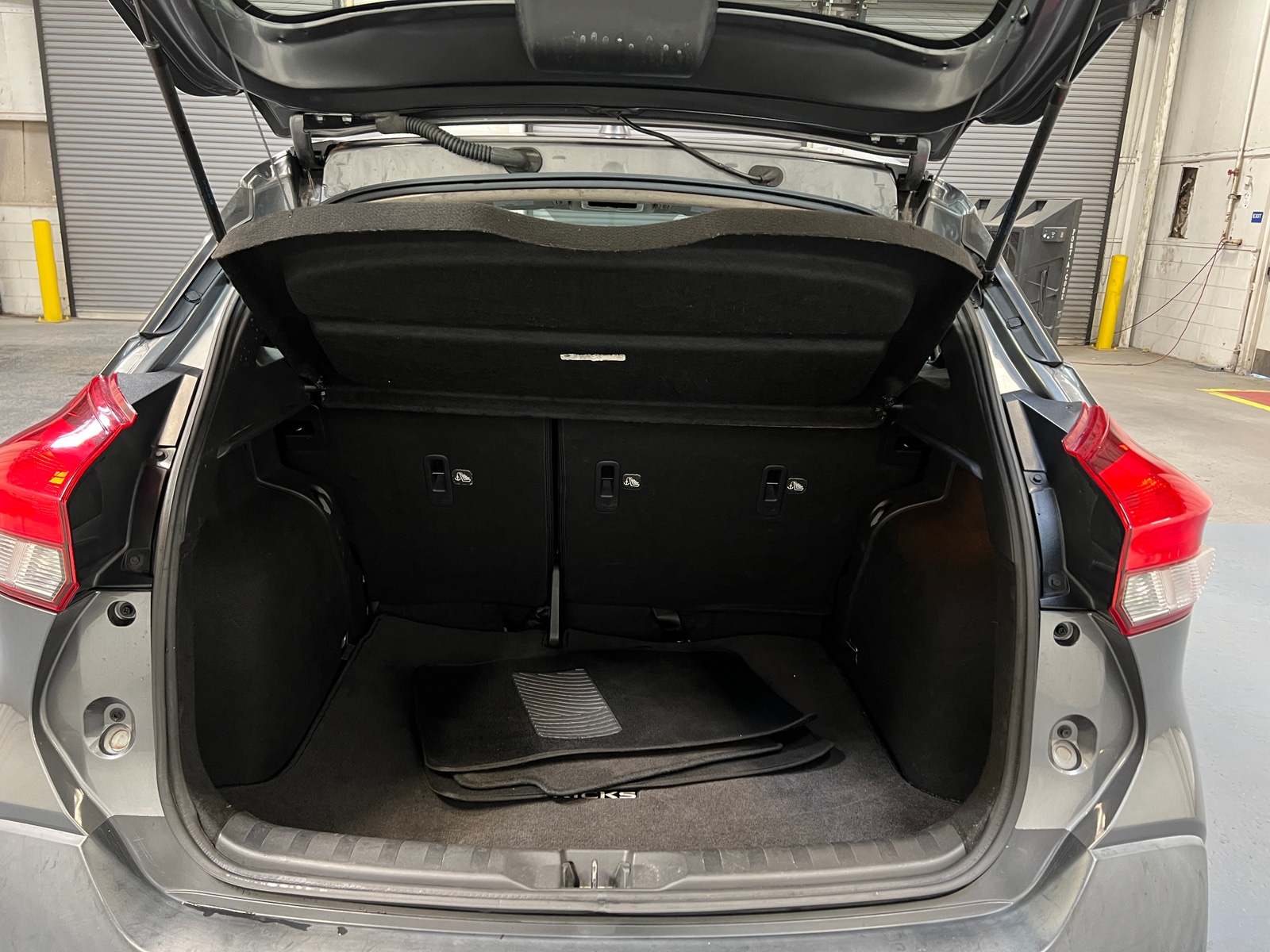 Thumbnail: 2019 Nissan Kicks - 7