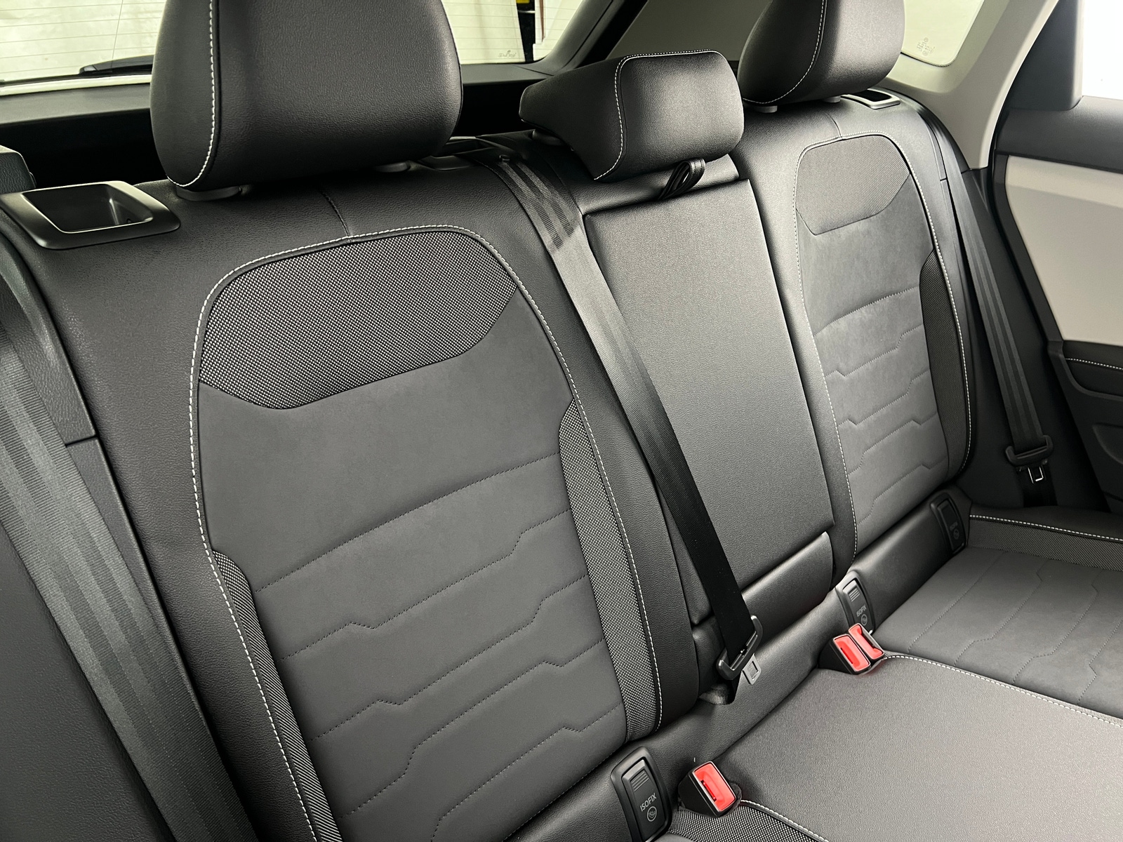 Thumbnail: 2025 Volkswagen Taos - 5