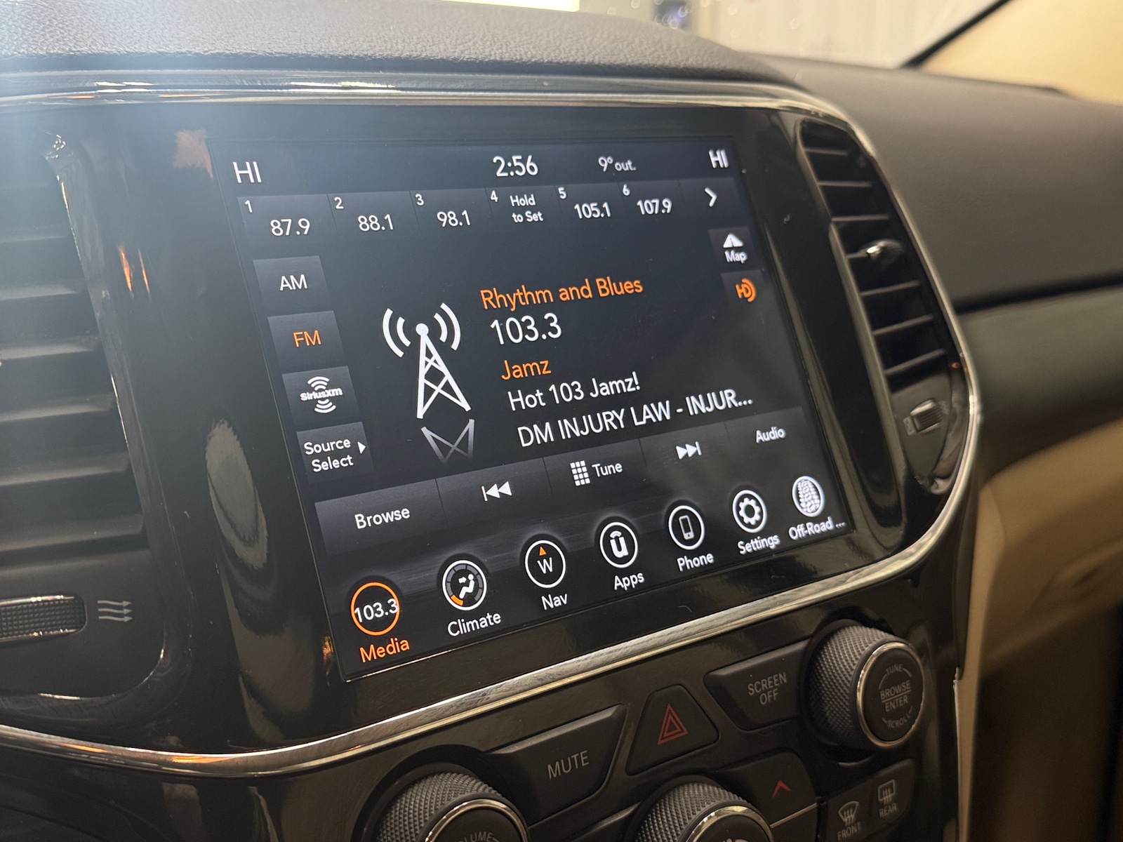 Thumbnail: 2022 Jeep Grand Cherokee - 4