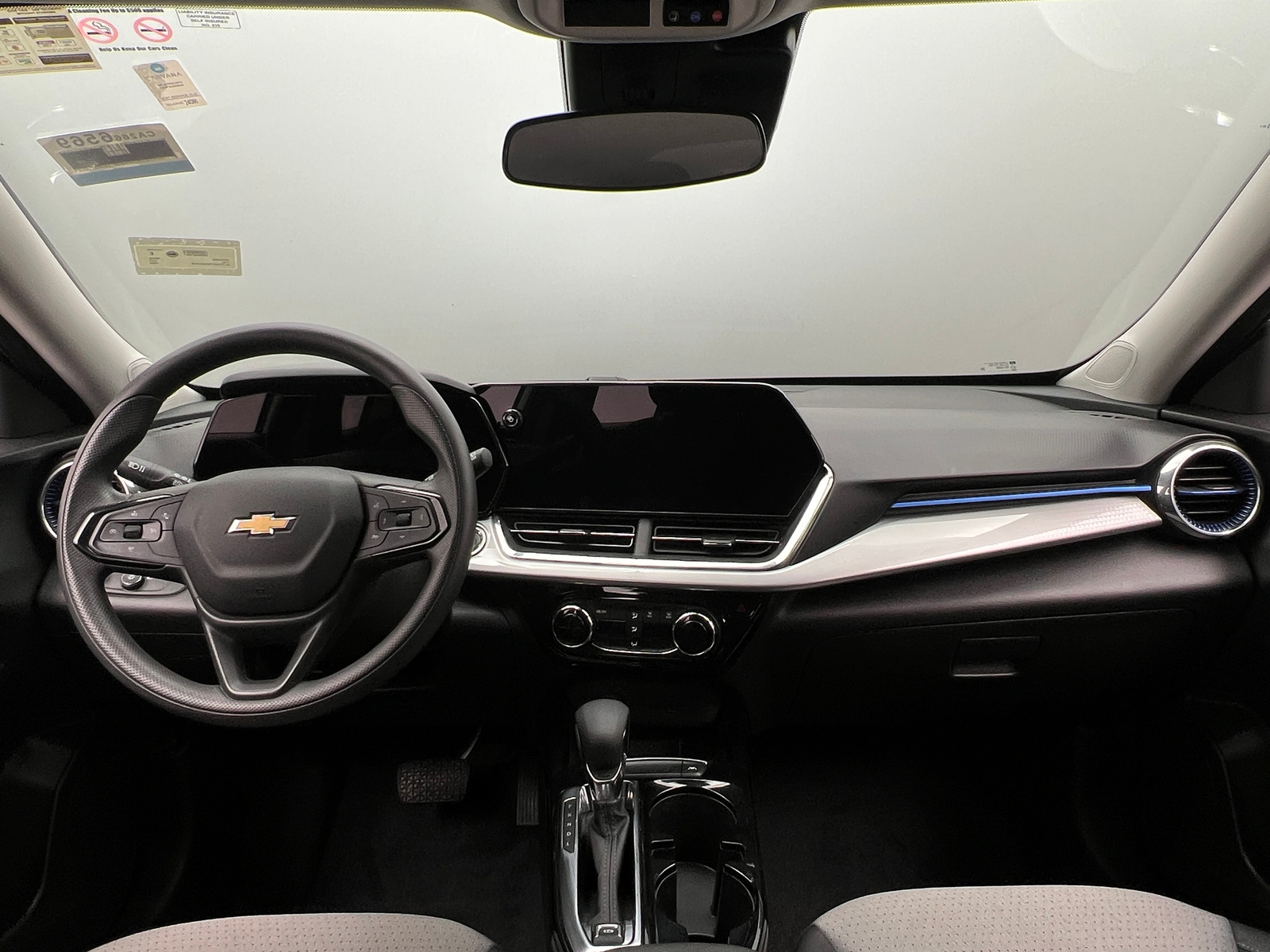 Thumbnail: 2025 Chevrolet Trax - 3