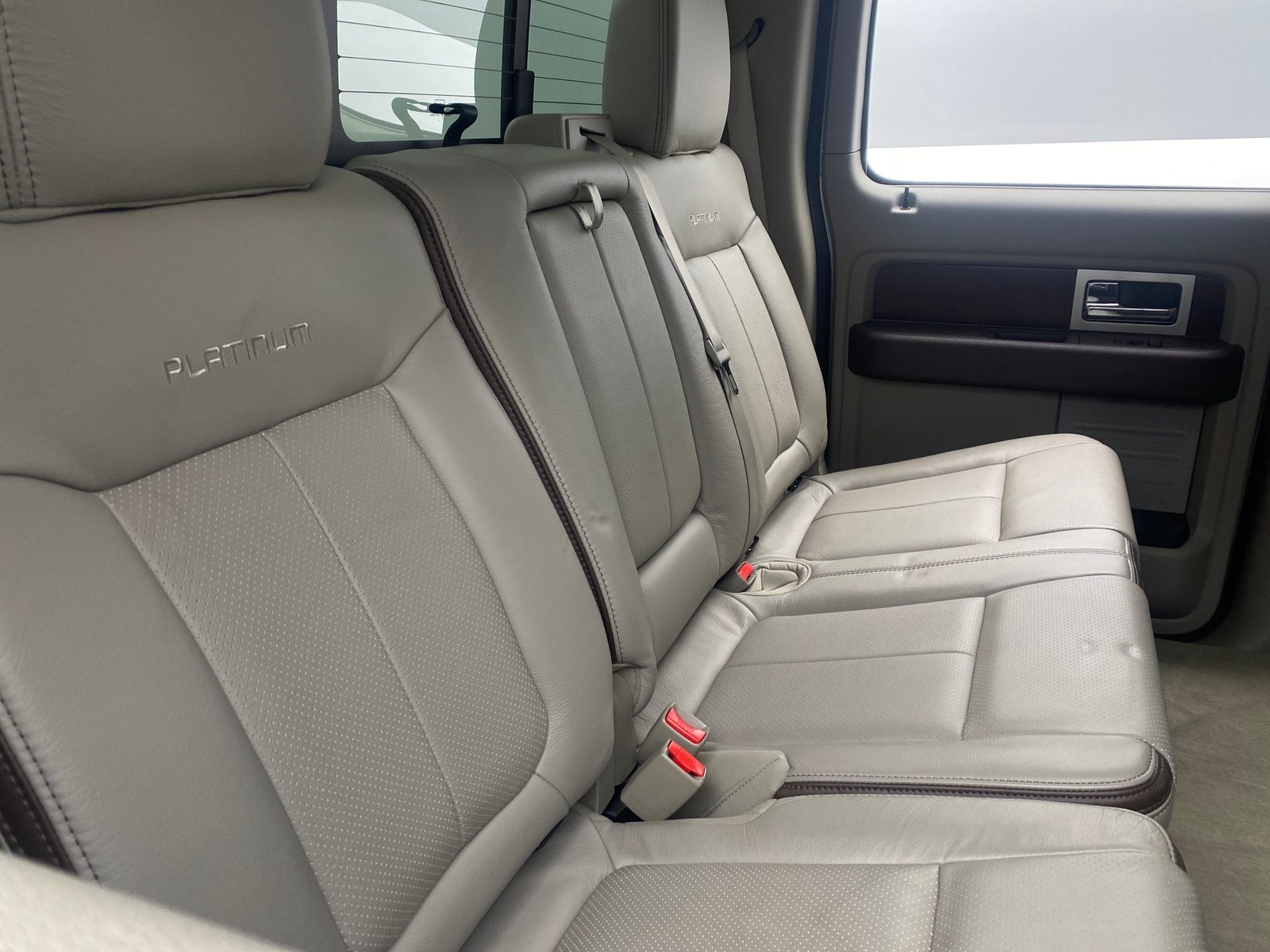 Thumbnail: 2010 Ford Econoline - 5