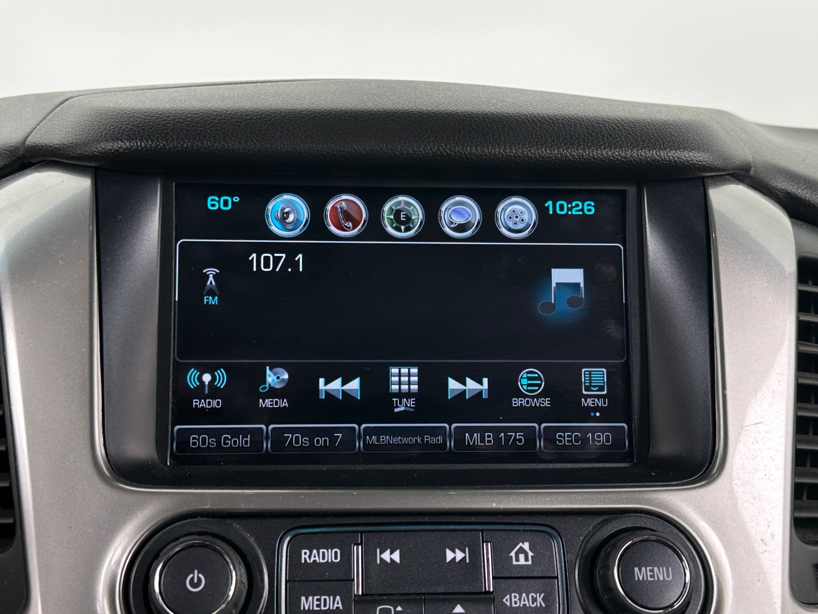 Thumbnail: 2019 Chevrolet Tahoe - 3