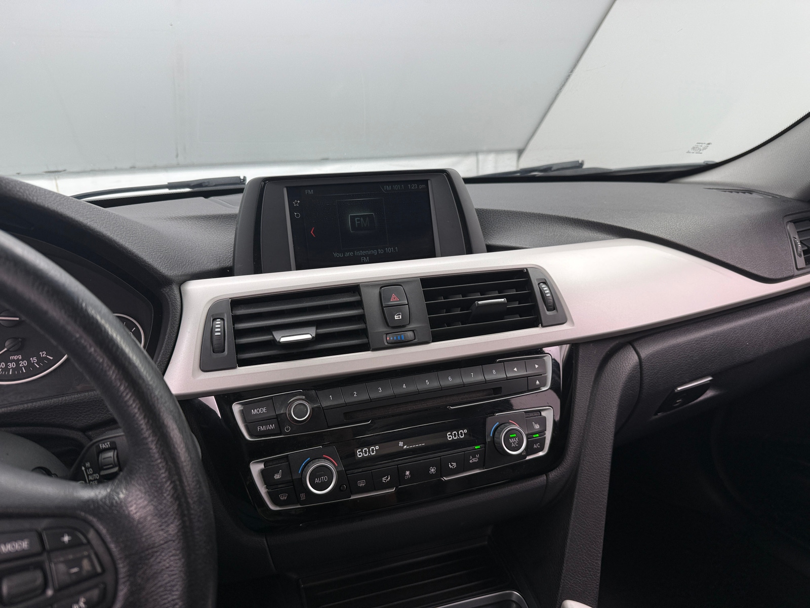 Thumbnail: 2018 BMW 3 Series - 3