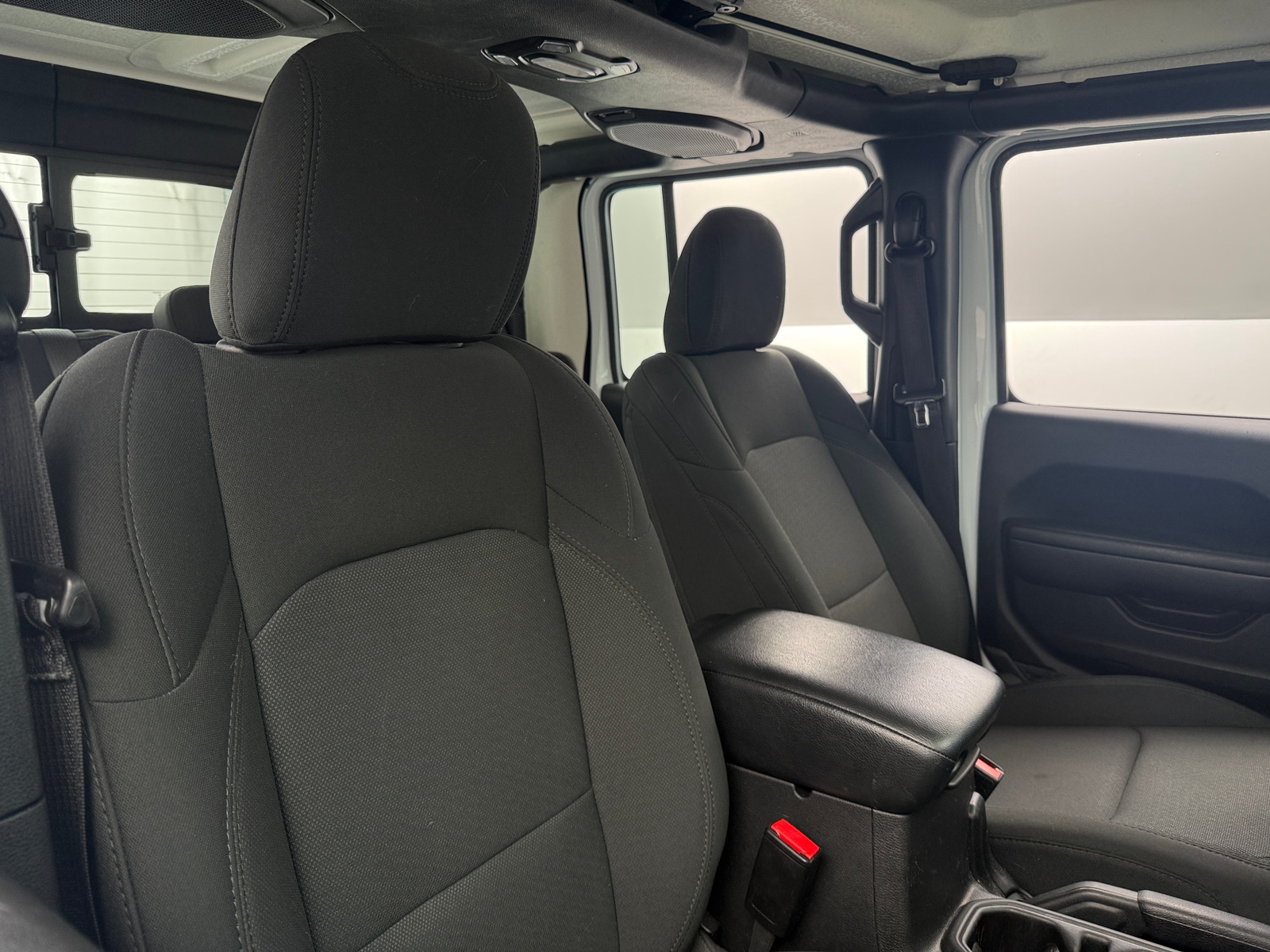 Thumbnail: 2023 Jeep Gladiator - 2