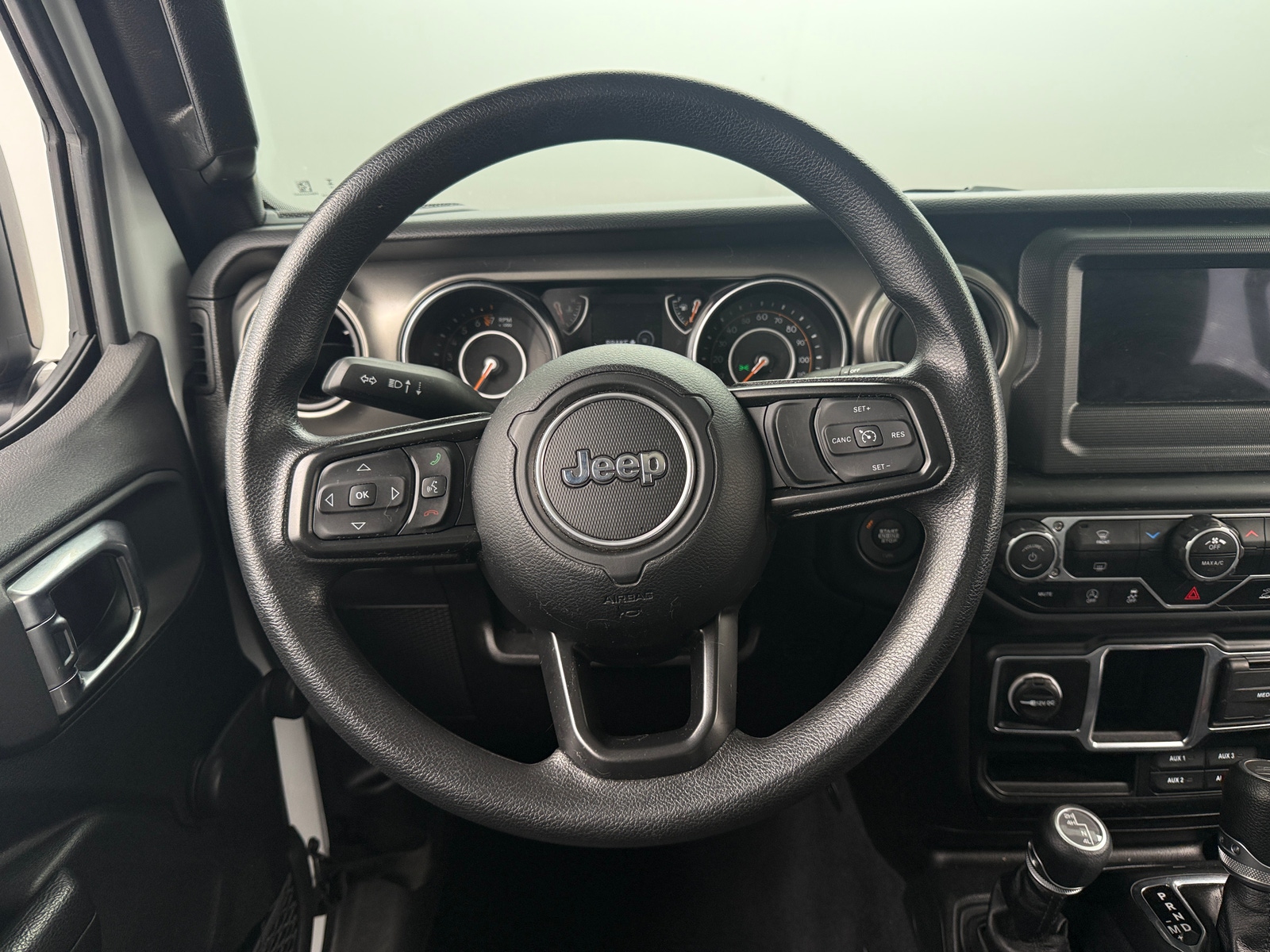 Thumbnail: 2023 Jeep Gladiator - 5