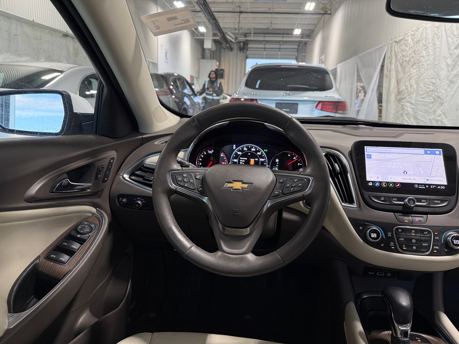 Thumbnail: 2024 Chevrolet Malibu - 4