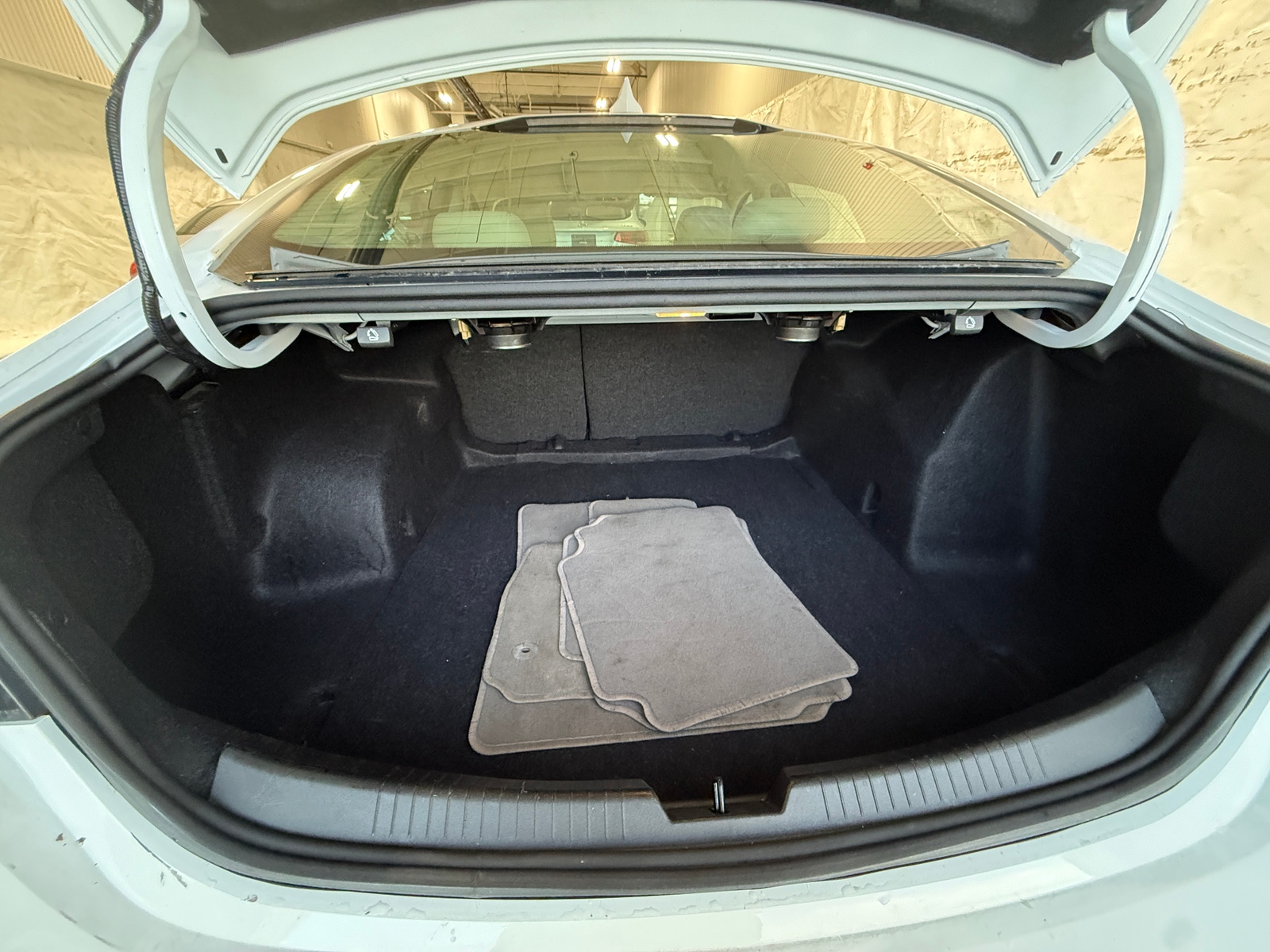 Thumbnail: 2024 Chevrolet Malibu - 6