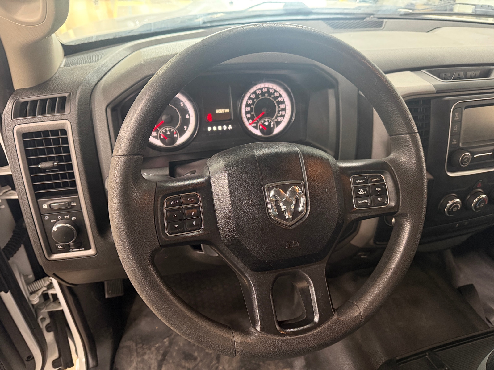 Thumbnail: 2019 RAM 1500 Classic - 4