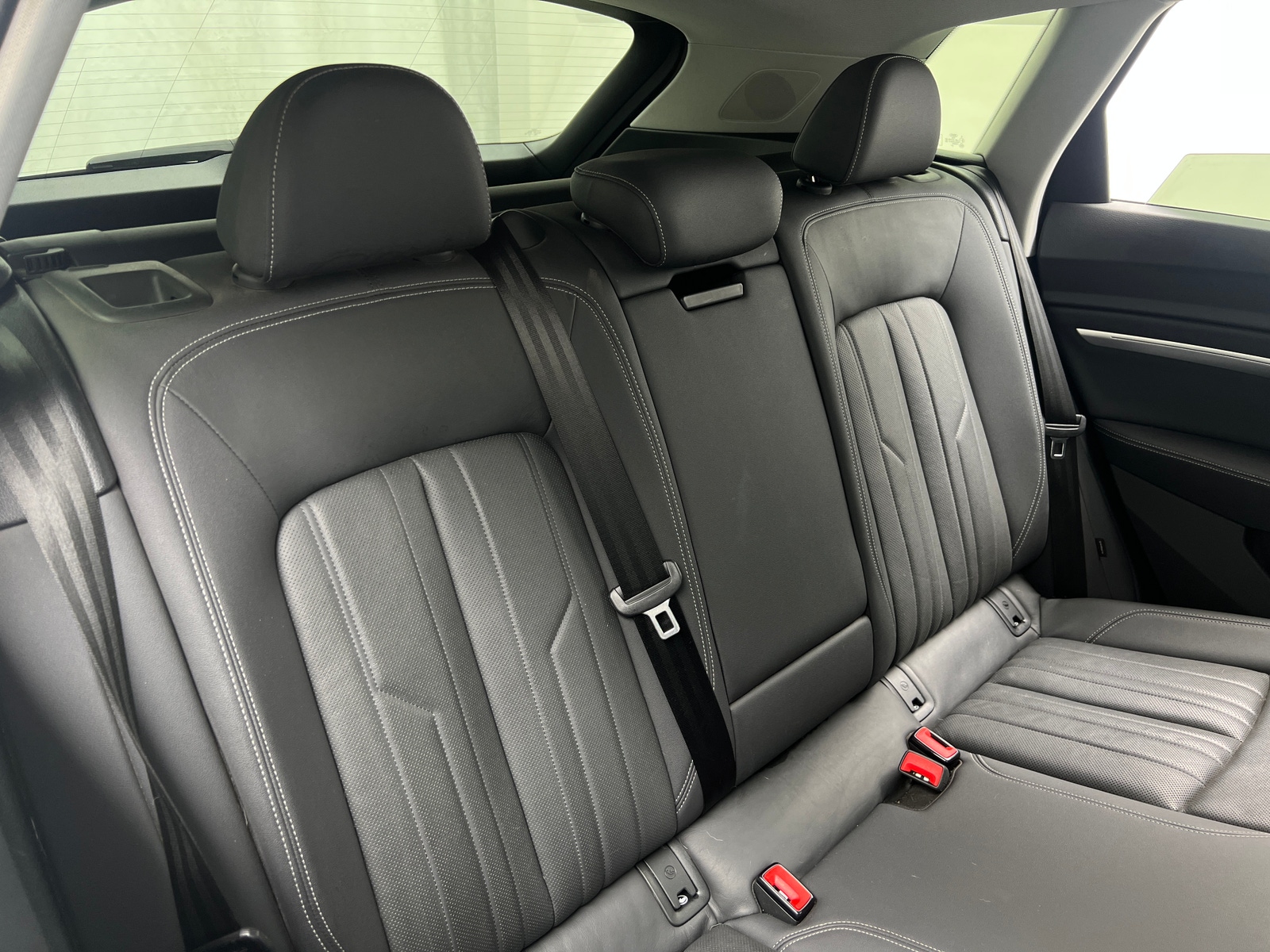 Thumbnail: 2019 Audi e-tron - 5