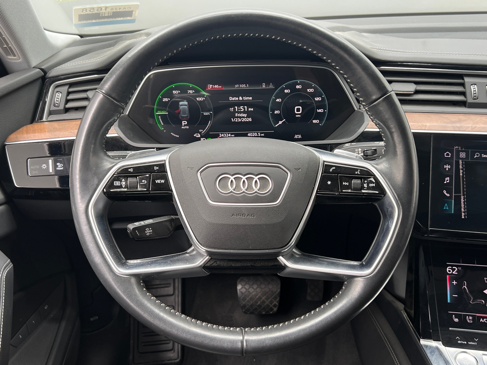 Thumbnail: 2019 Audi e-tron - 4