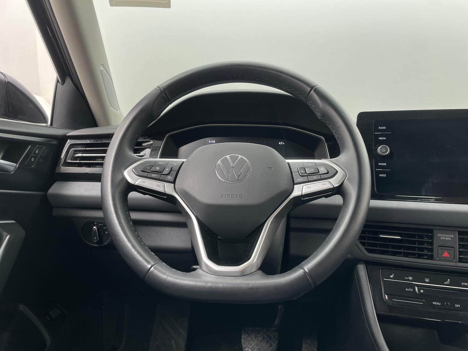 Thumbnail: 2025 Volkswagen Jetta - 4