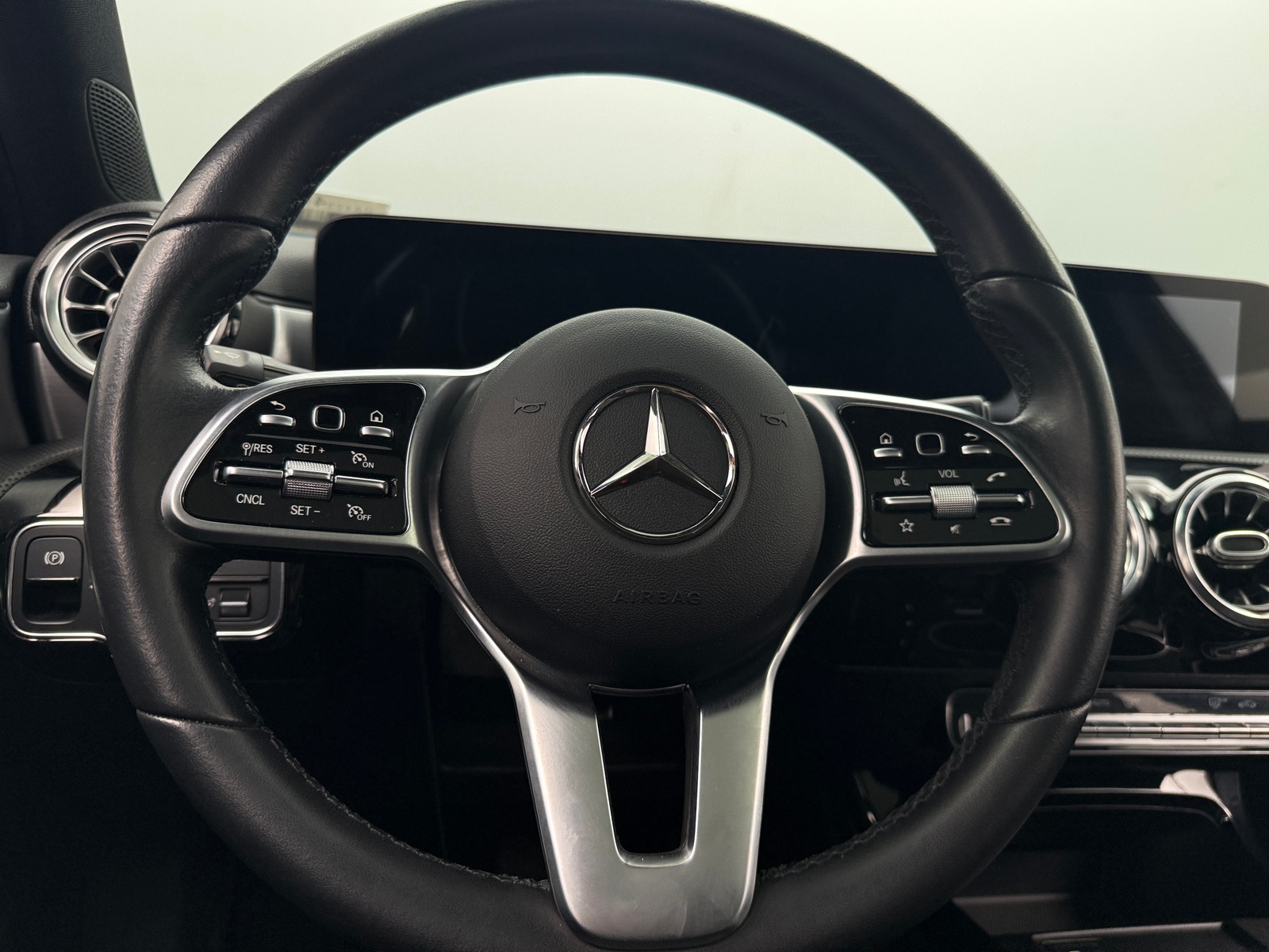 Thumbnail: 2021 Mercedes-Benz A-Class - 4