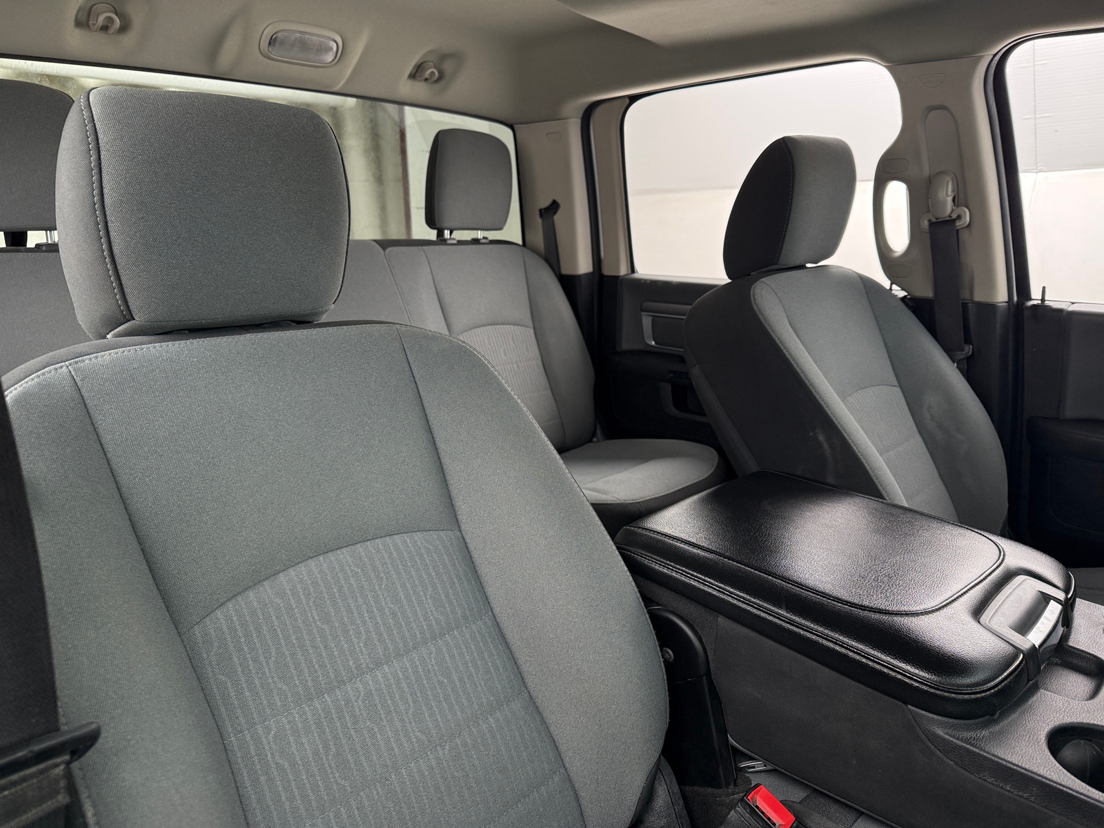 Thumbnail: 2022 RAM 1500 Classic - 2