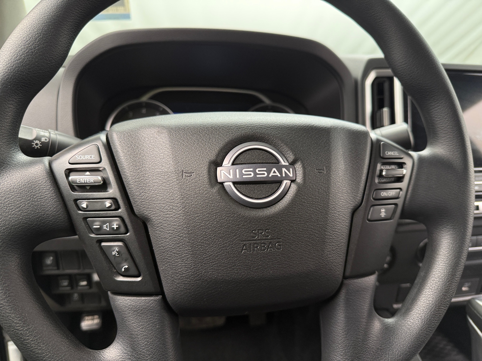 Thumbnail: 2025 Nissan Frontier - 5