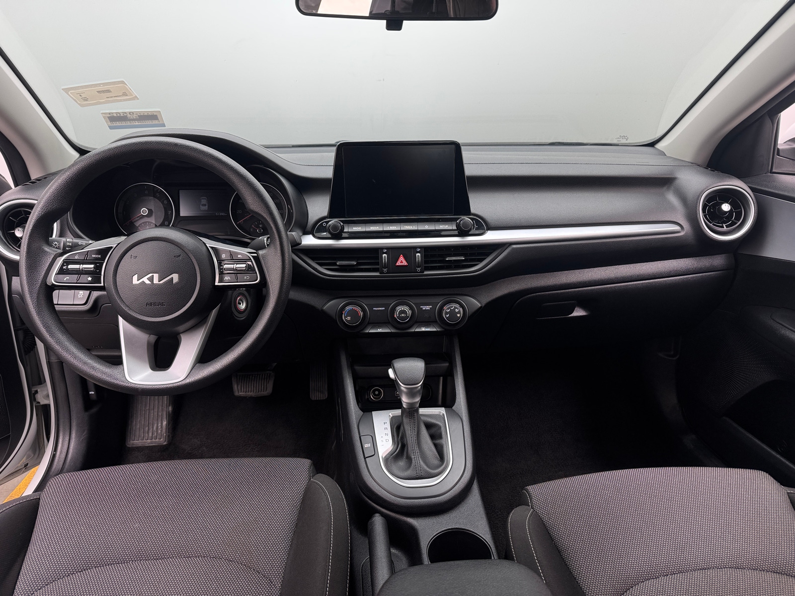 Thumbnail: 2024 Kia Forte - 3