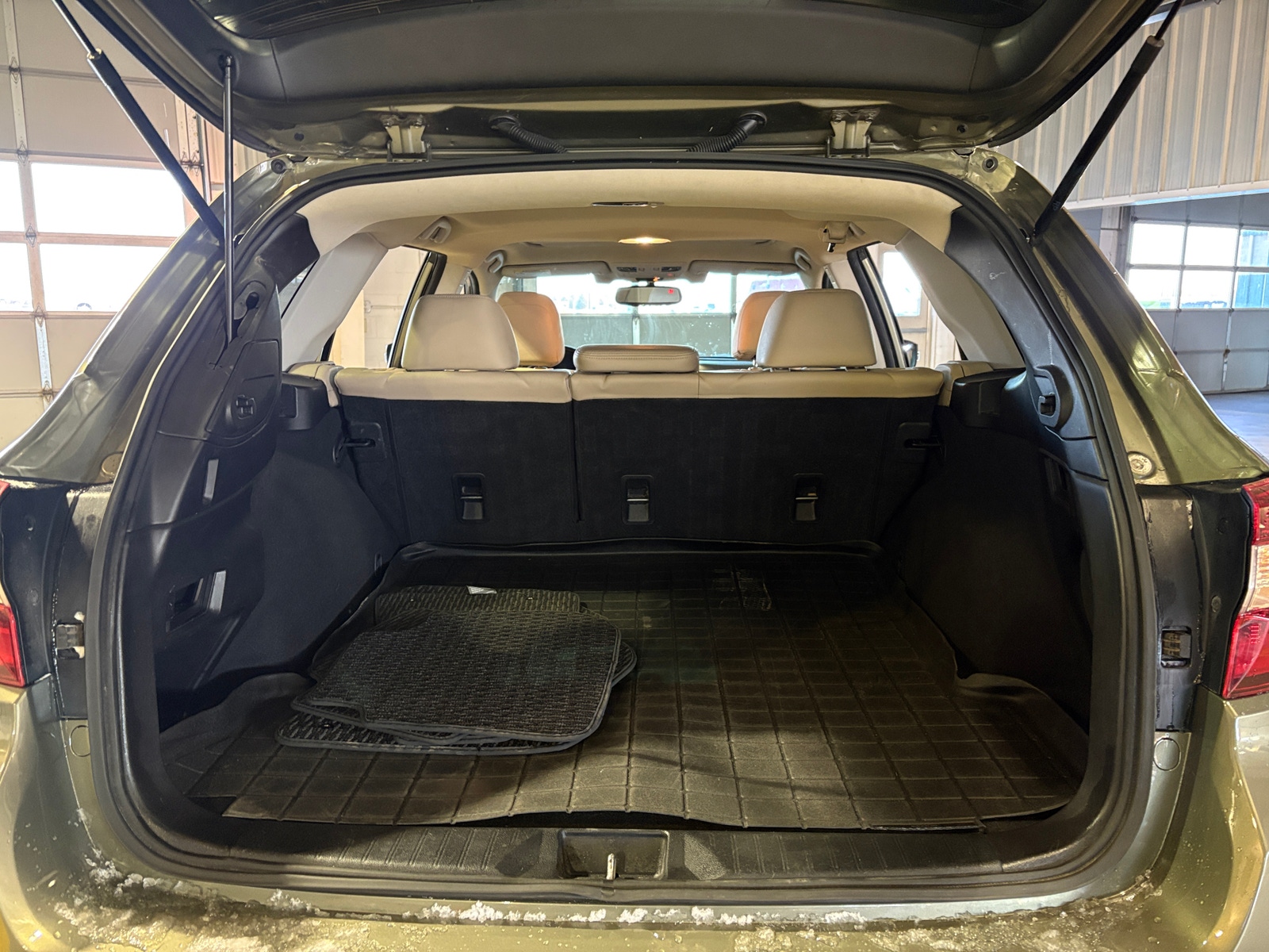 Thumbnail: 2015 Subaru Outback - 6