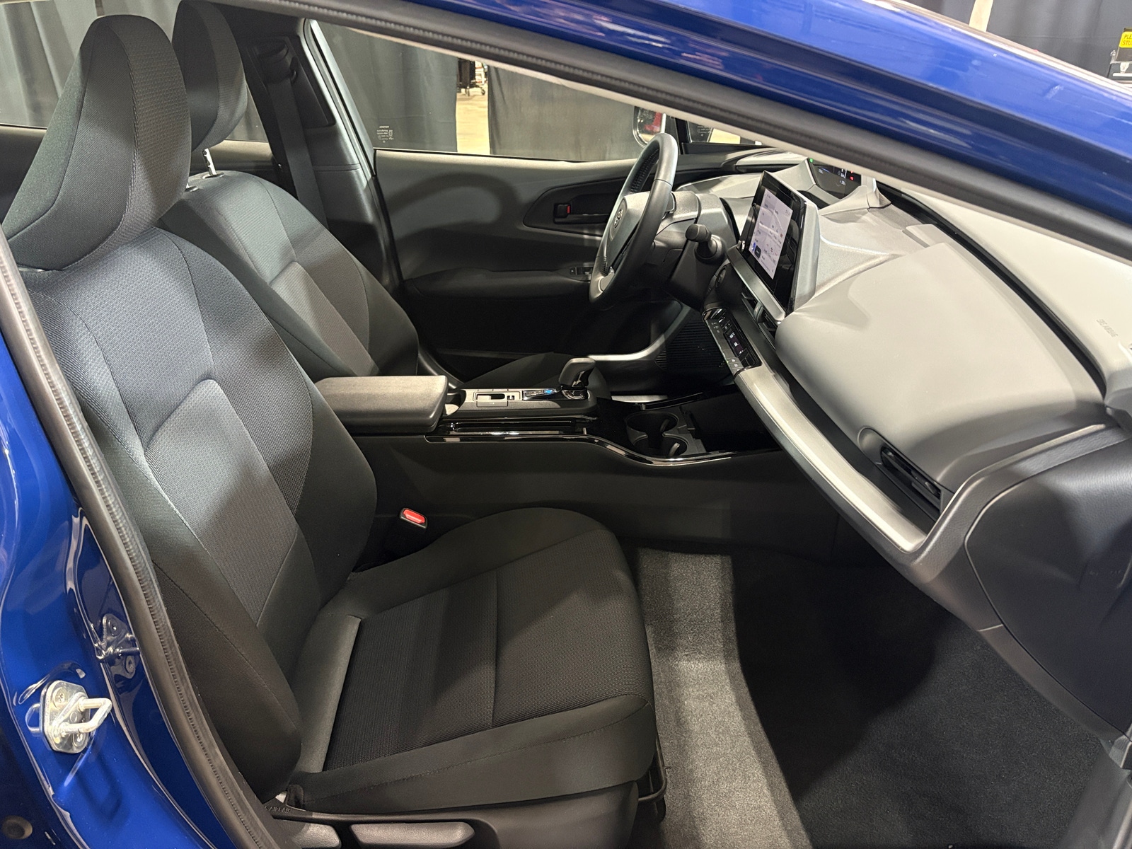 Thumbnail: 2025 Toyota Prius - 2