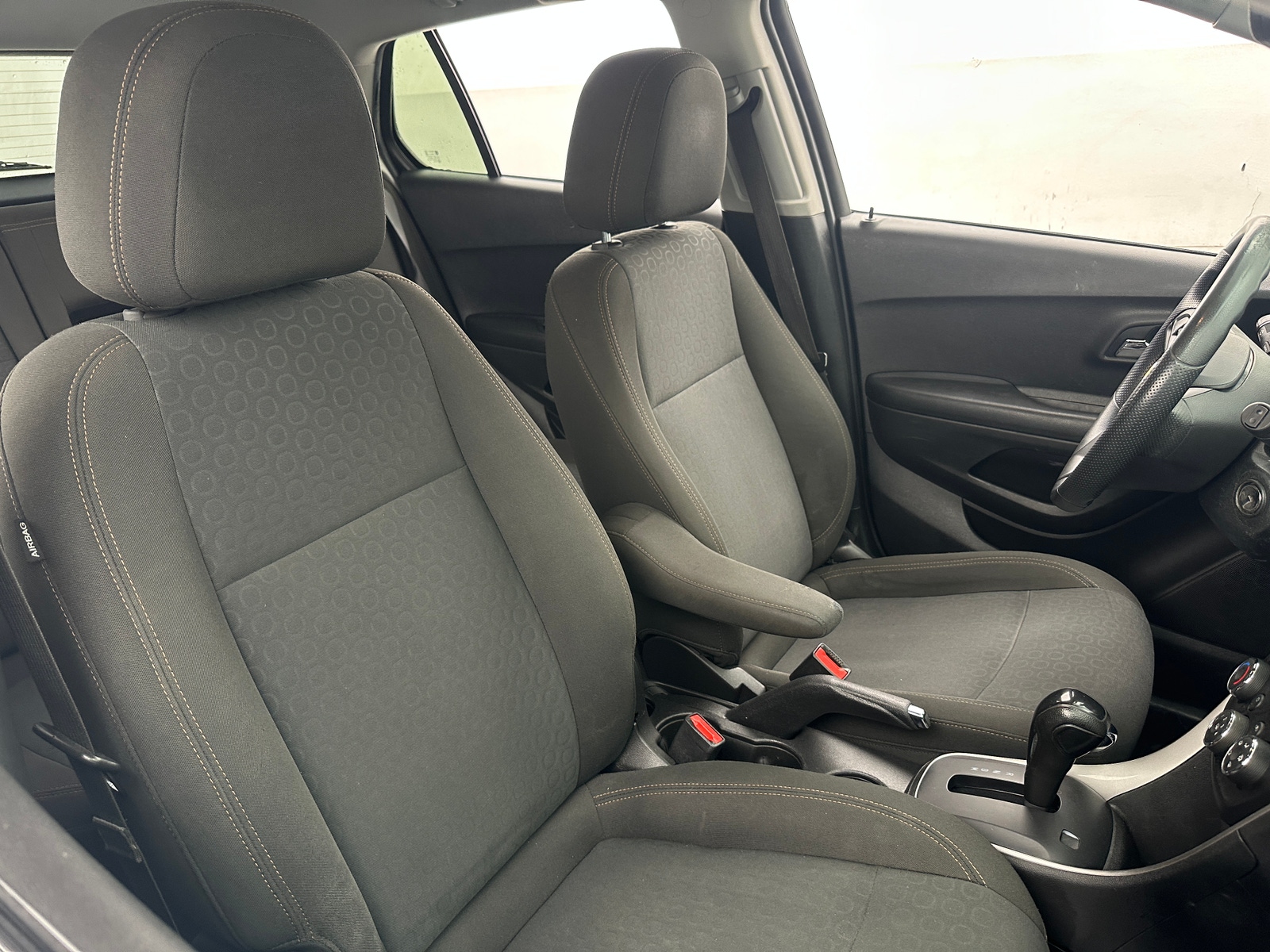 Thumbnail: 2021 Chevrolet Trax - 2