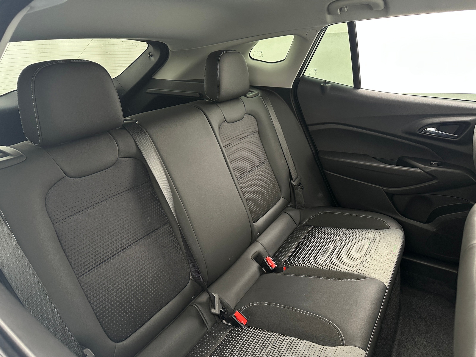 Thumbnail: 2025 Chevrolet Trax - 6