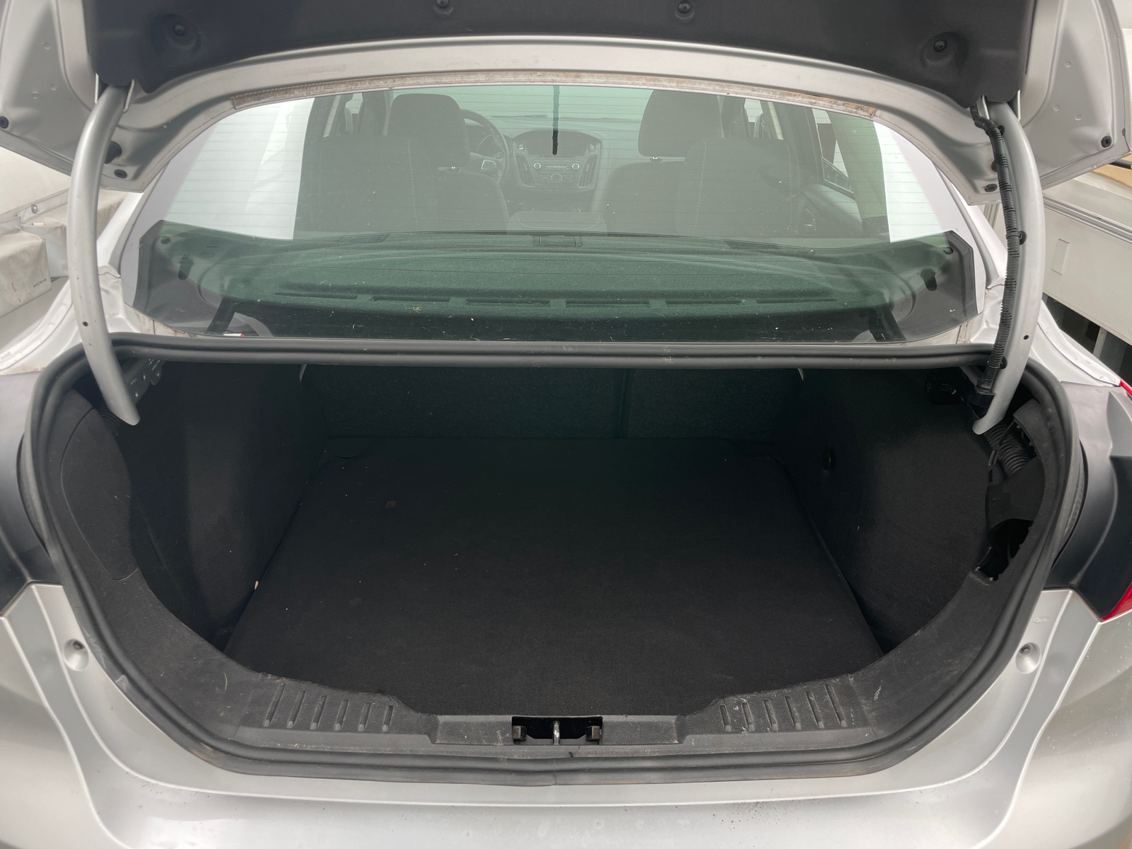 Thumbnail: 2017 Ford Focus - 7