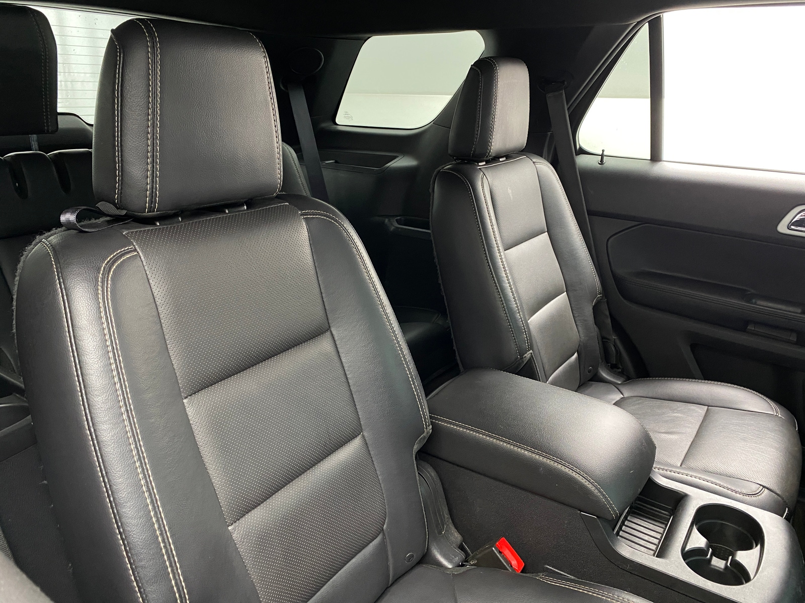 Thumbnail: 2015 Ford Explorer - 5