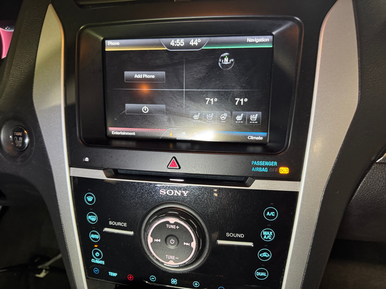 Thumbnail: 2015 Ford Explorer - 3