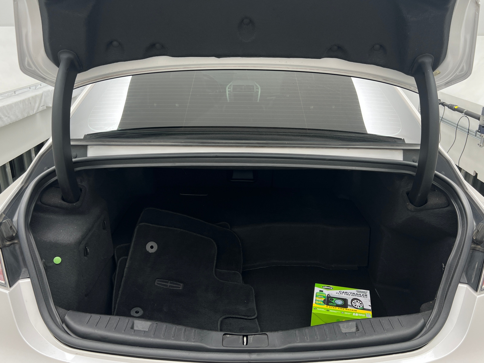 Thumbnail: 2017 Lincoln MKZ - 6