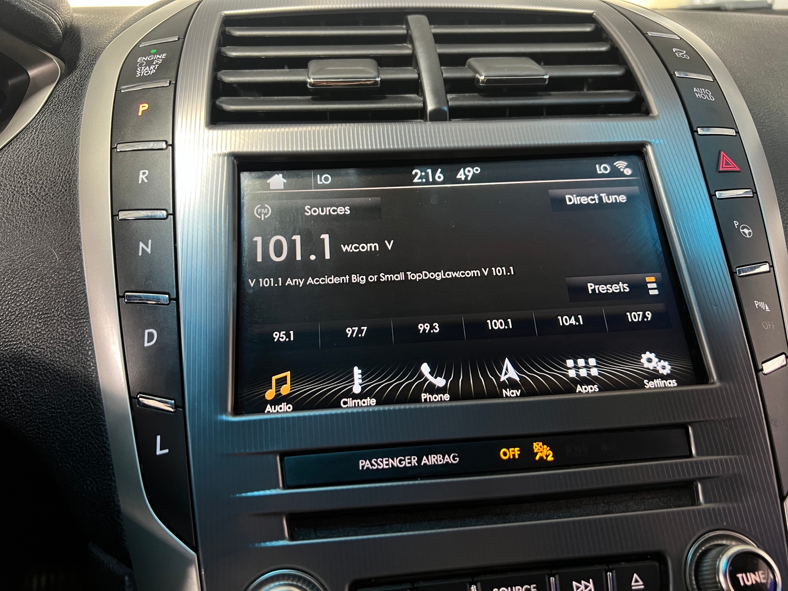 Thumbnail: 2017 Lincoln MKZ - 3