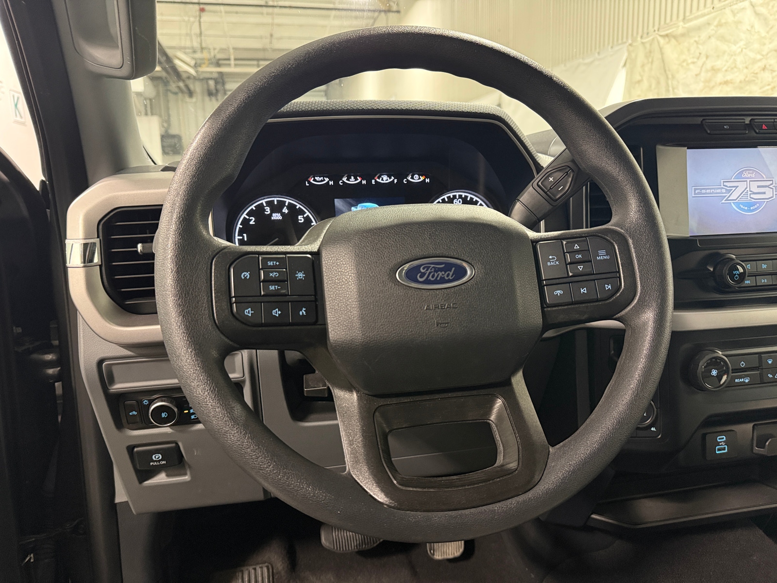 Thumbnail: 2023 Ford Econoline - 5