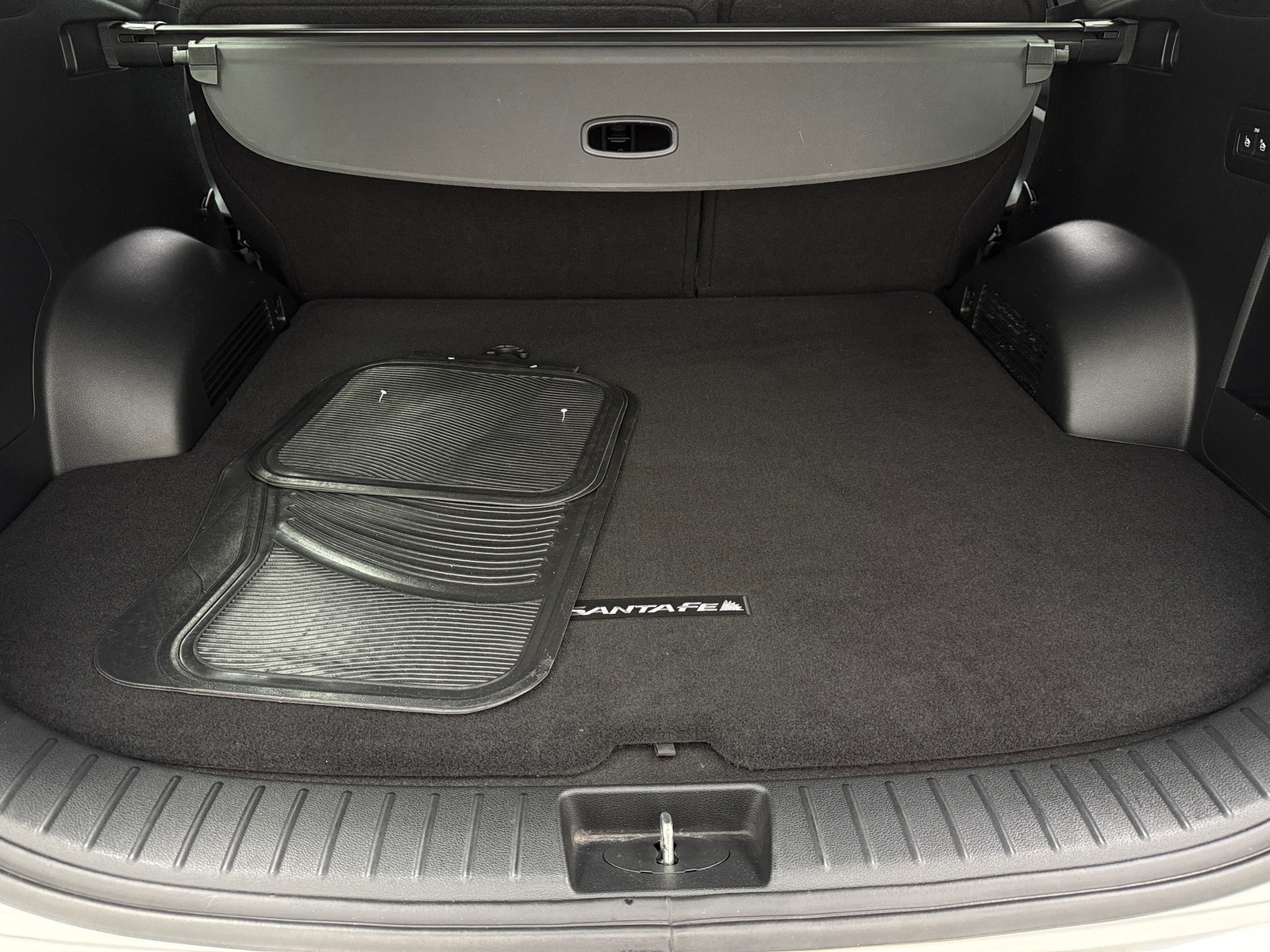 Thumbnail: 2022 Hyundai Santa Fe - 7