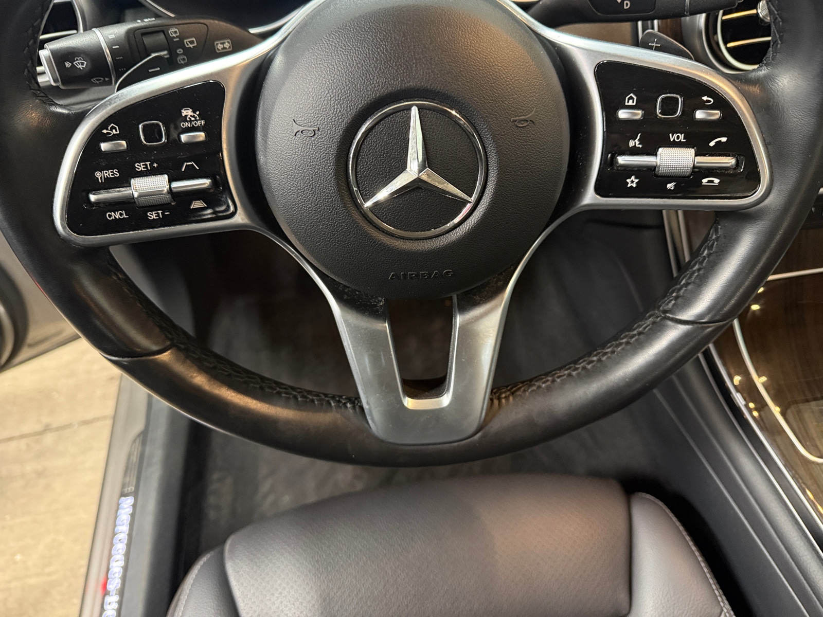 Thumbnail: 2022 Mercedes-Benz GLC - 4