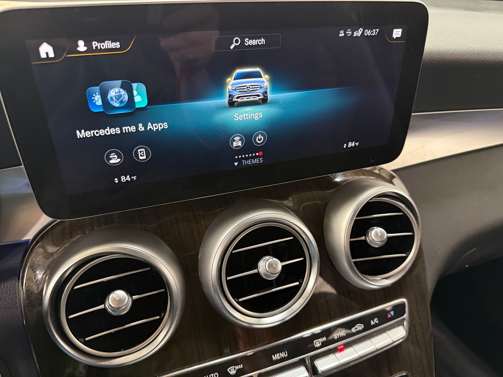 Thumbnail: 2022 Mercedes-Benz GLC - 3