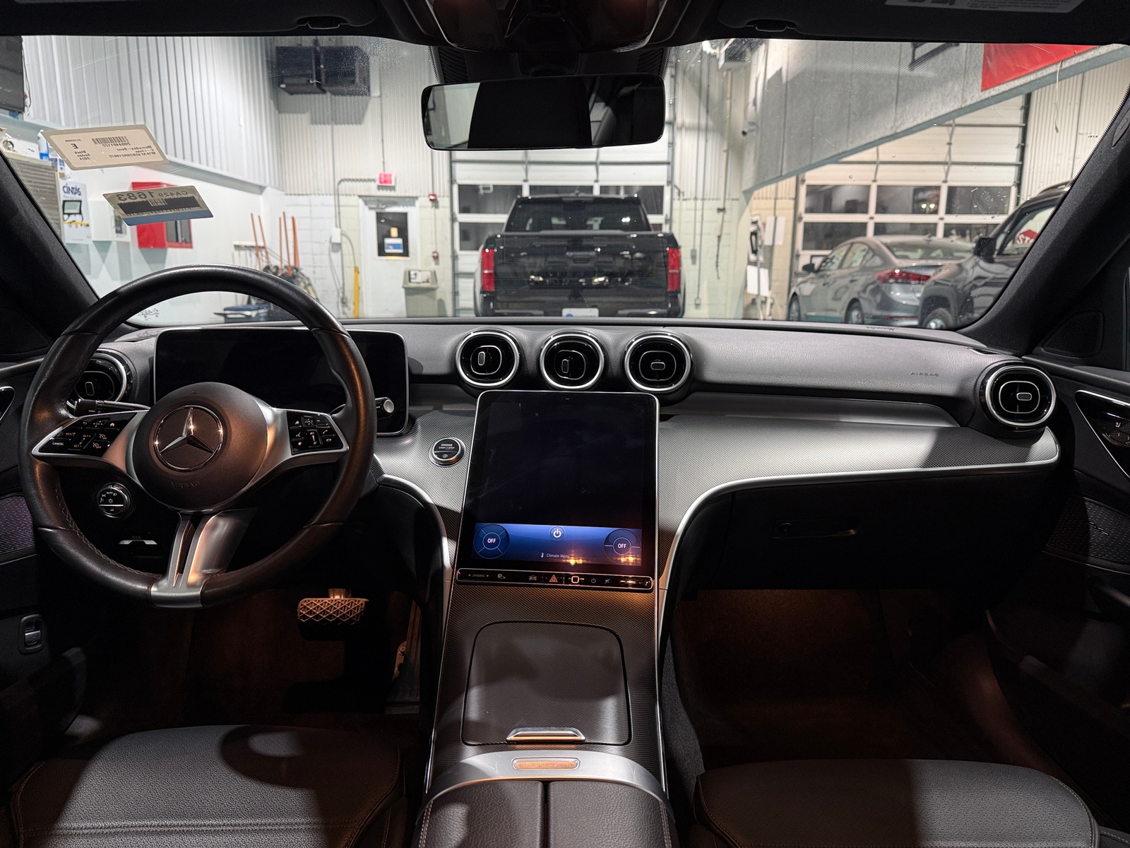 Thumbnail: 2024 Mercedes-Benz C-Class - 2