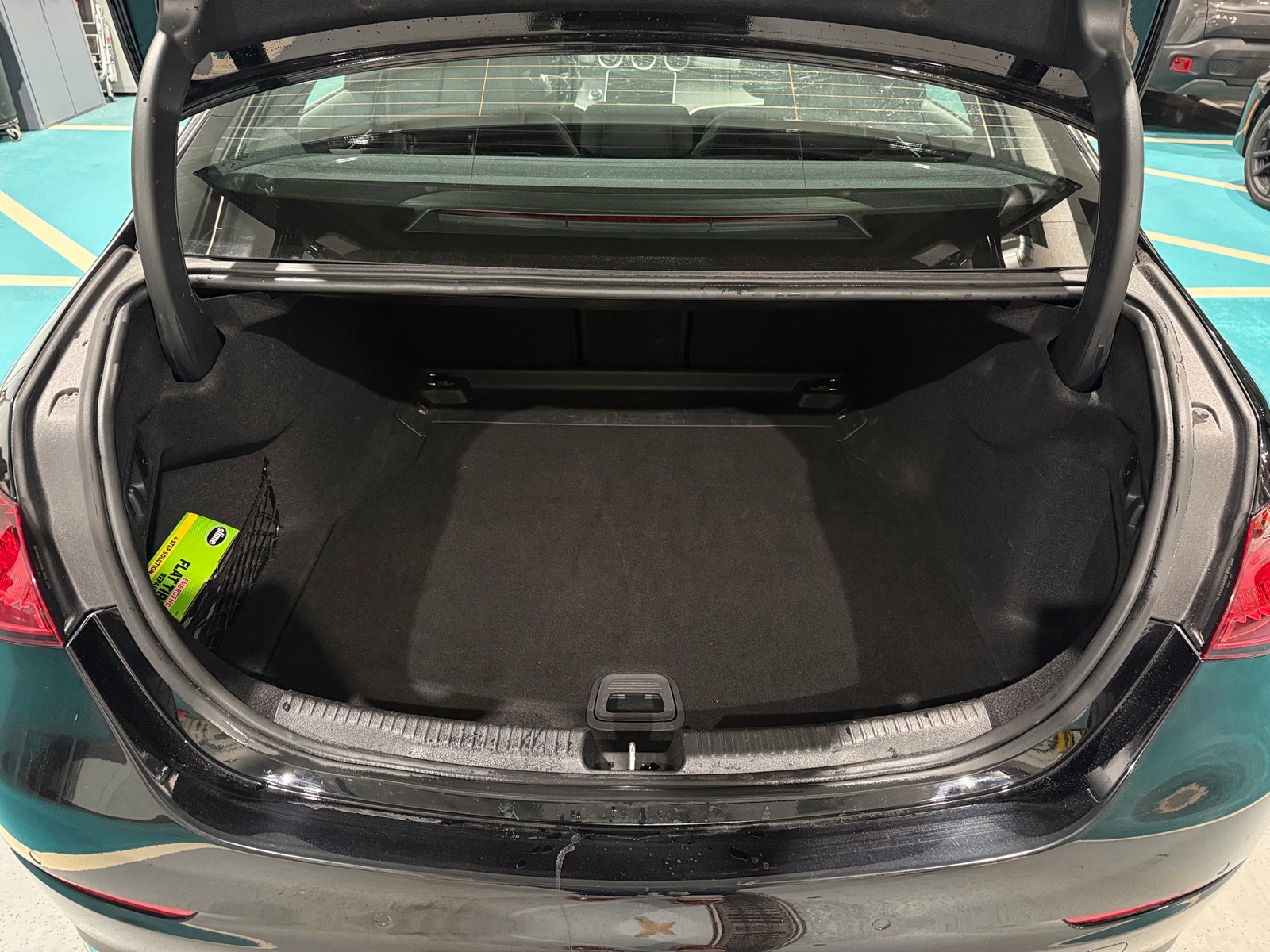 Thumbnail: 2024 Mercedes-Benz C-Class - 6