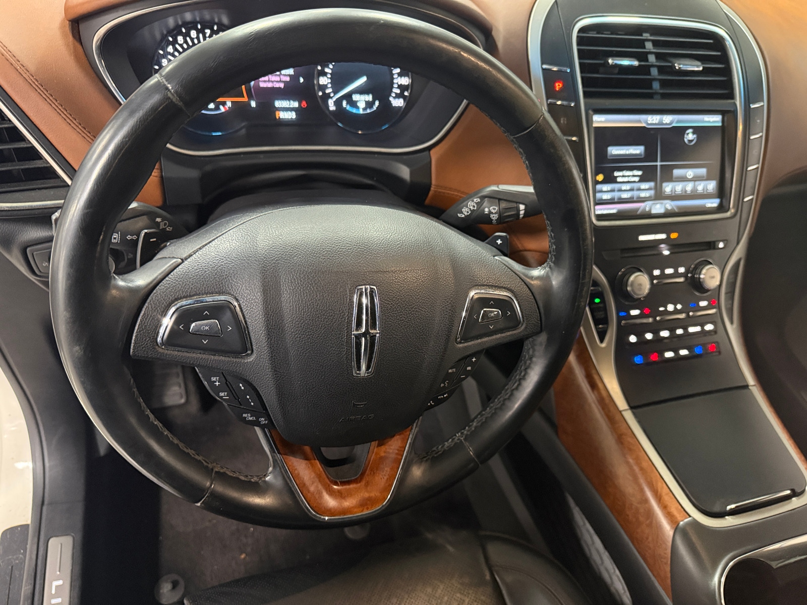 Thumbnail: 2016 Lincoln MKX - 4