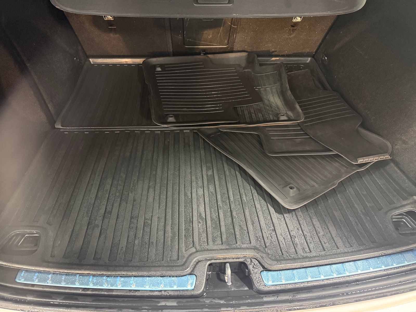 Thumbnail: 2024 Volvo V60 - 6