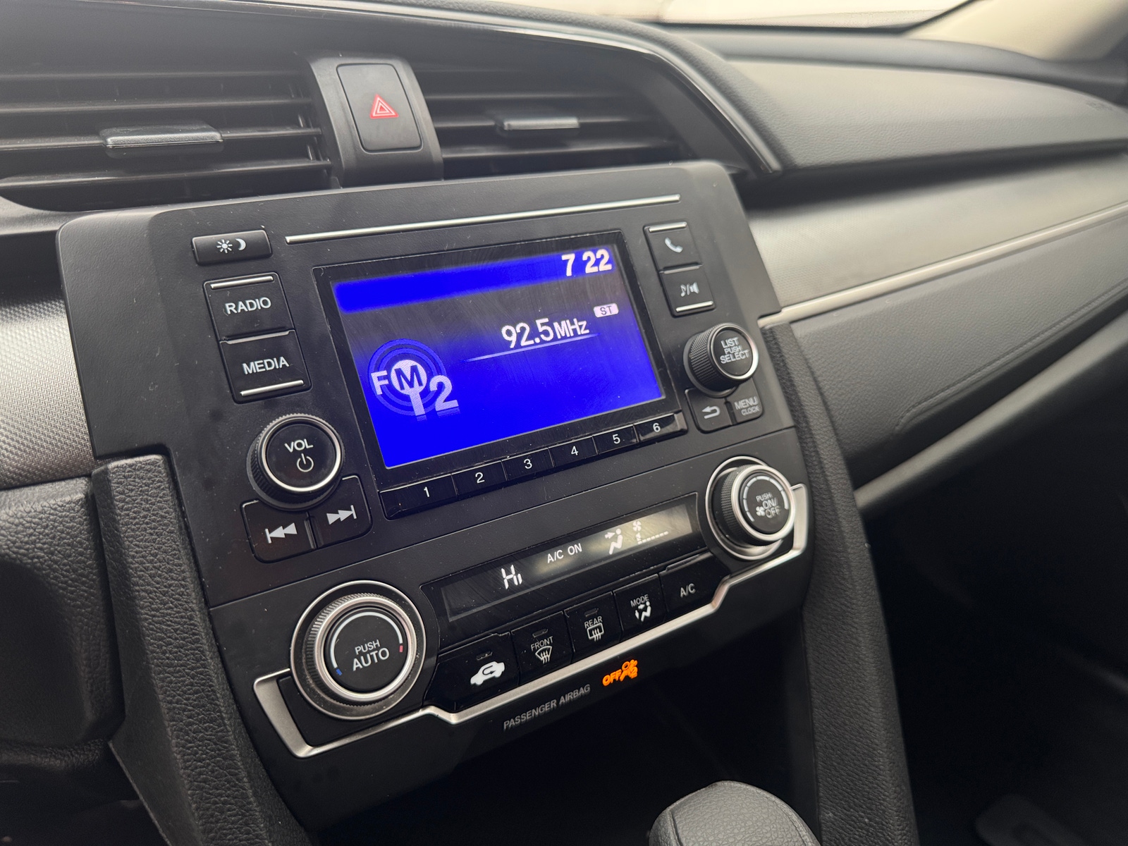 Thumbnail: 2017 Honda Civic - 4