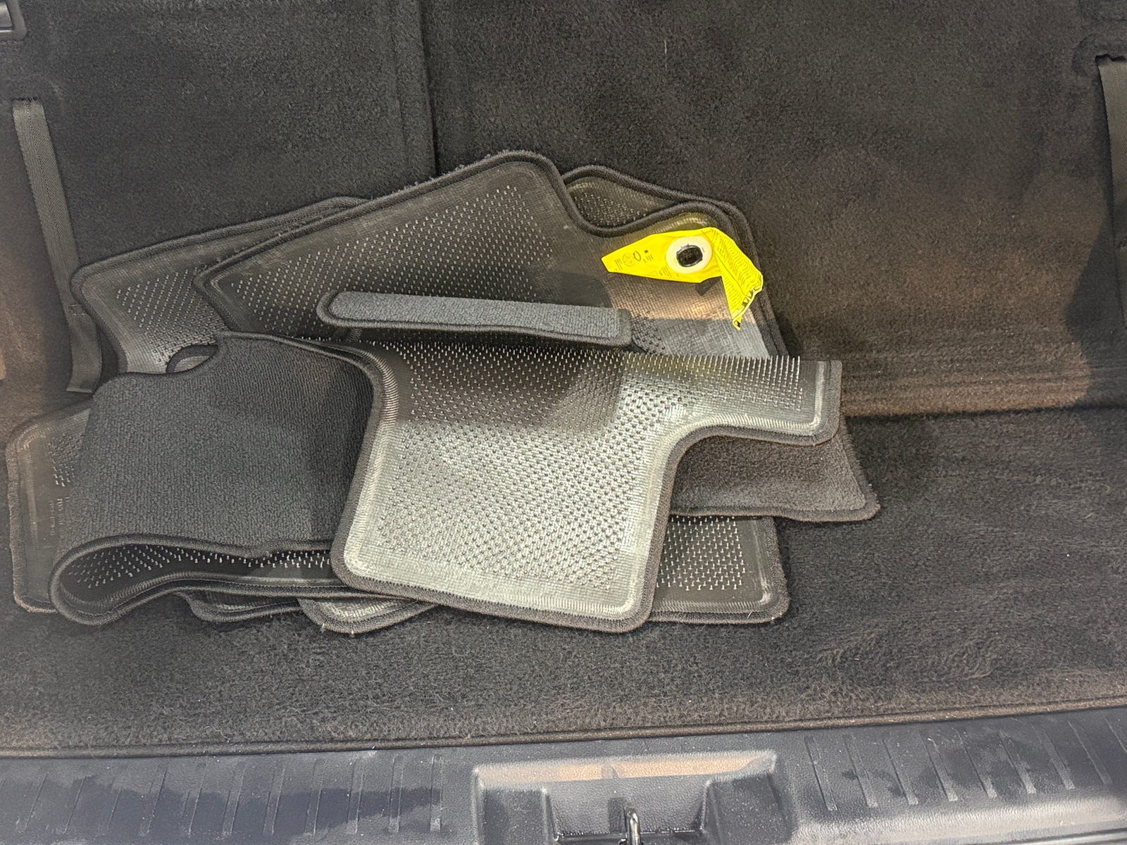 Thumbnail: 2023 Toyota Highlander - 6