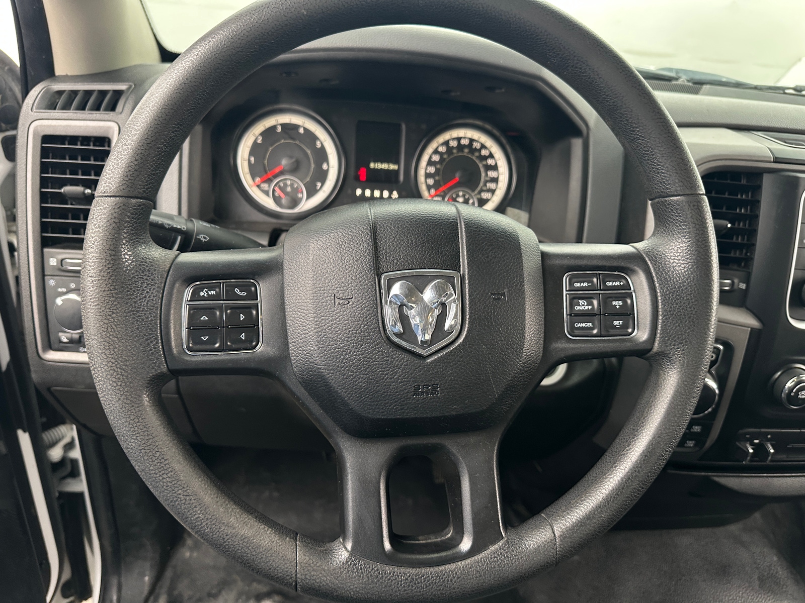 Thumbnail: 2019 RAM 1500 Classic - 4