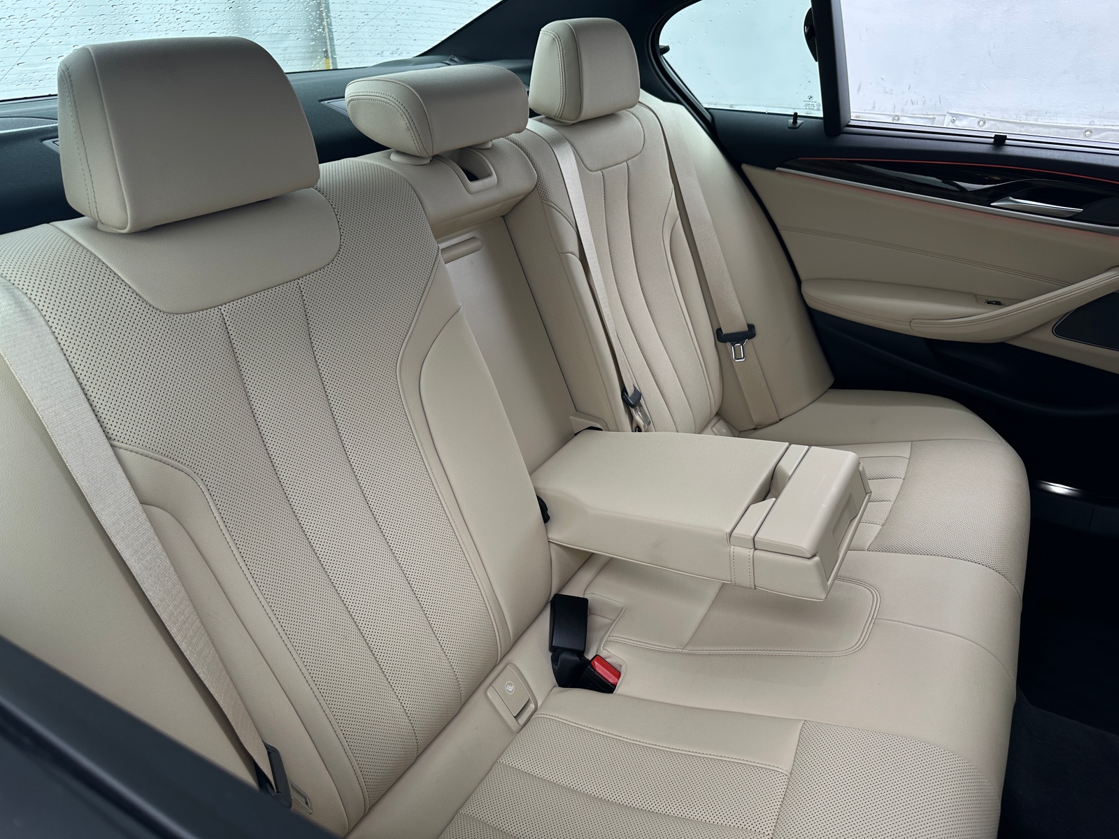 Thumbnail: 2021 BMW 5 Series - 5