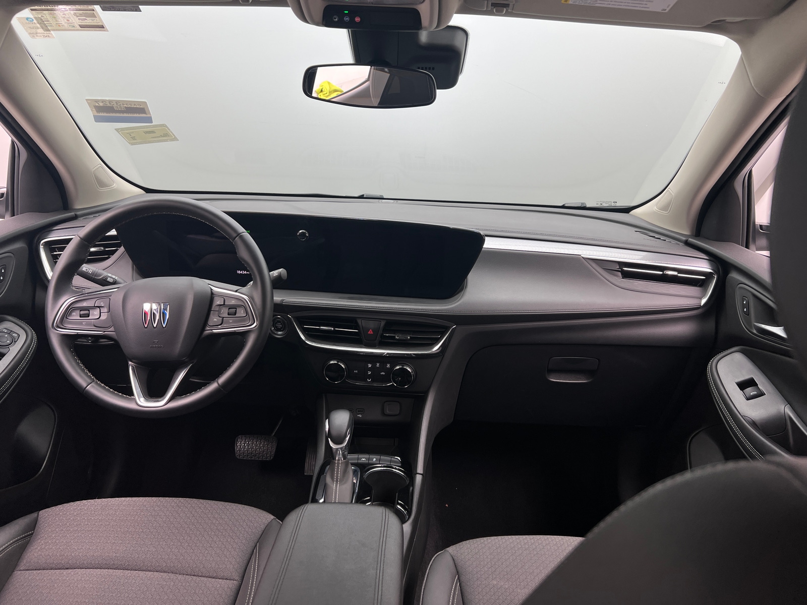 Thumbnail: 2025 Buick Encore GX - 3