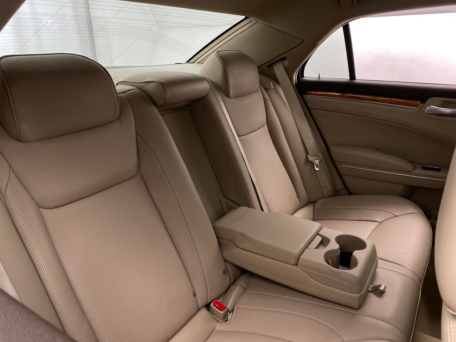 Thumbnail: 2012 Chrysler 300 - 5