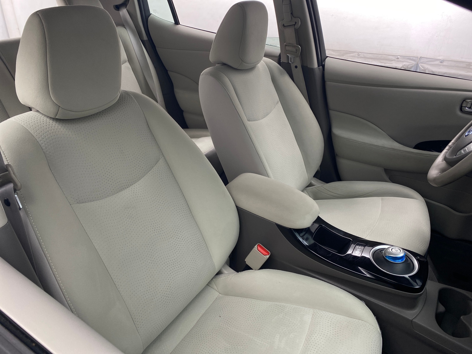 Thumbnail: 2015 Nissan Leaf - 2