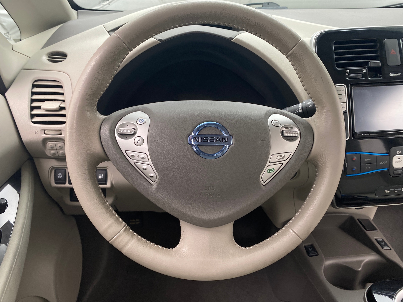 Thumbnail: 2015 Nissan Leaf - 5