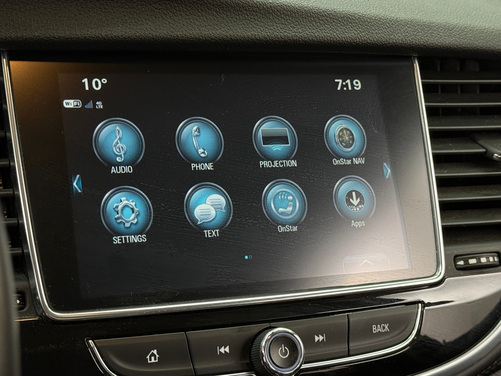 Thumbnail: 2019 Buick Encore - 4