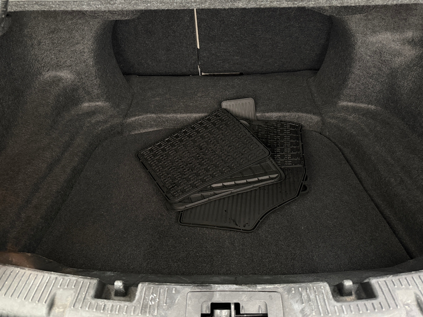 Thumbnail: 2012 Ford Taurus - 6