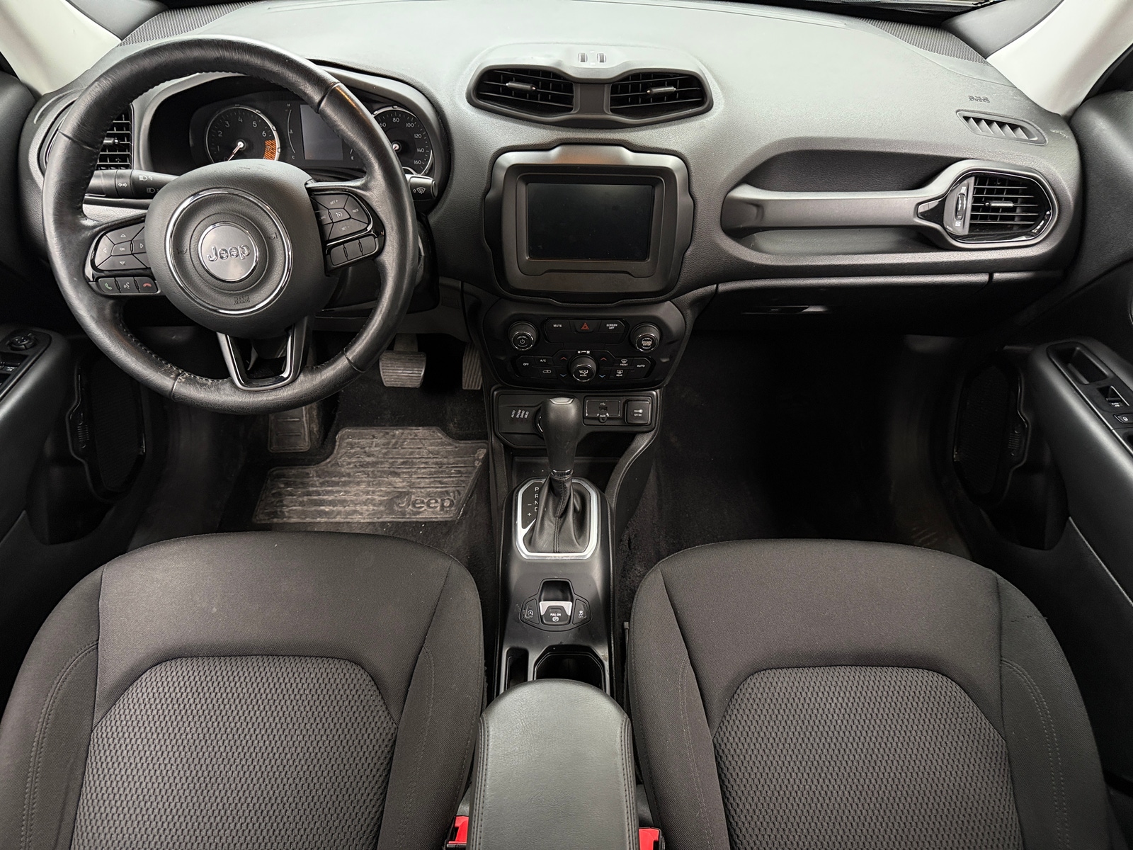 Thumbnail: 2019 Jeep Renegade - 3