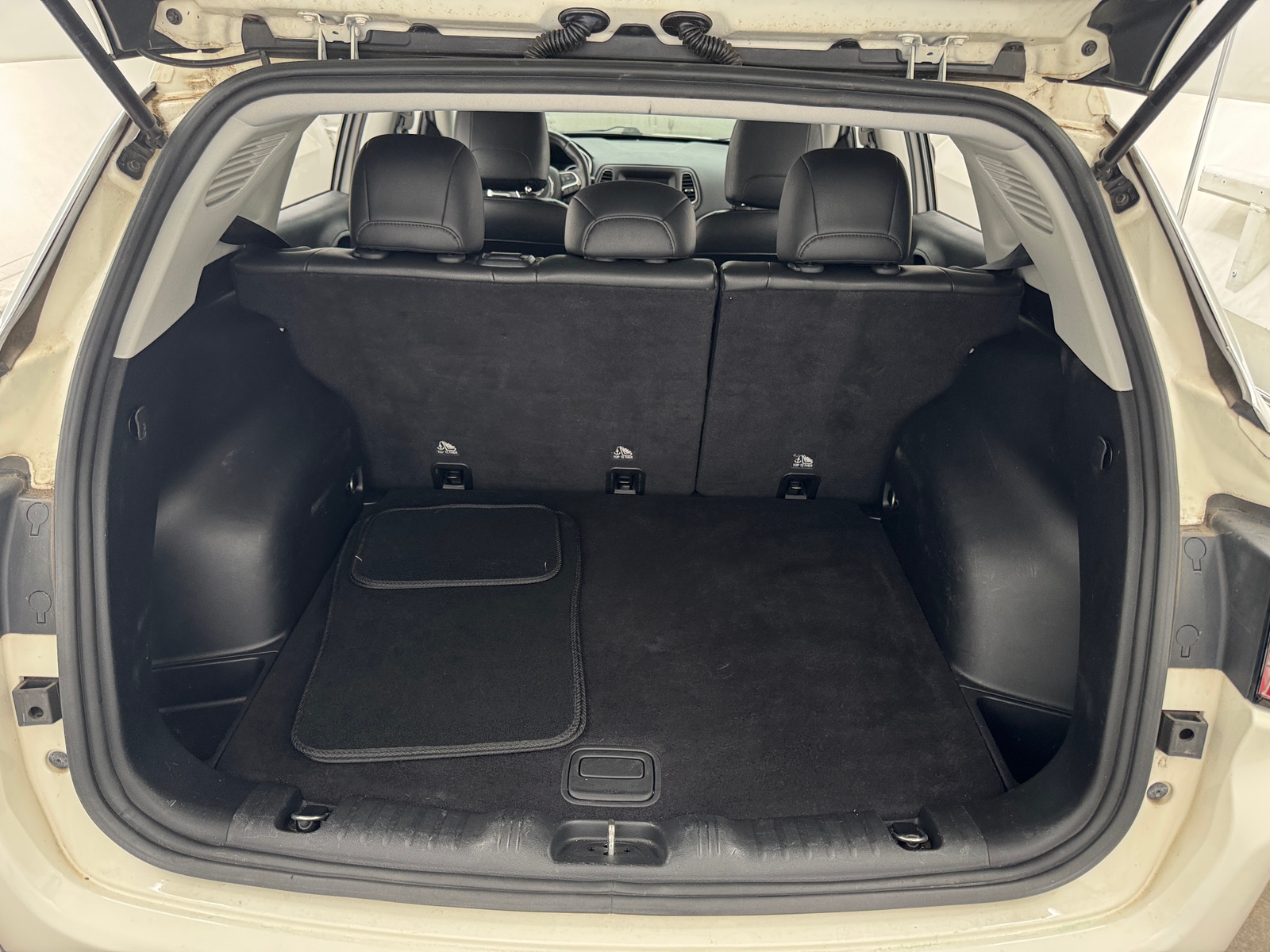 Thumbnail: 2018 Jeep Compass - 7