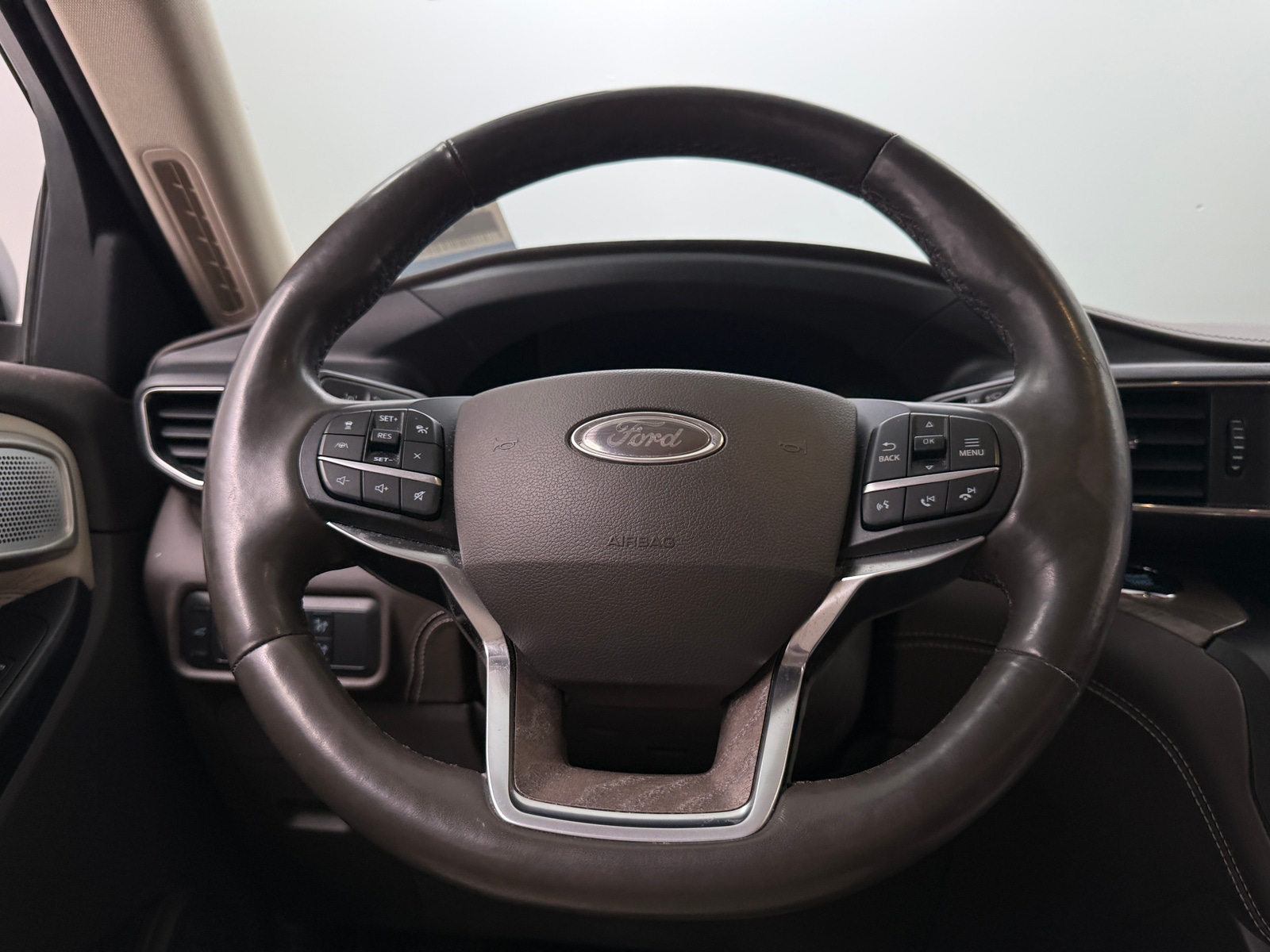 Thumbnail: 2020 Ford Explorer - 4